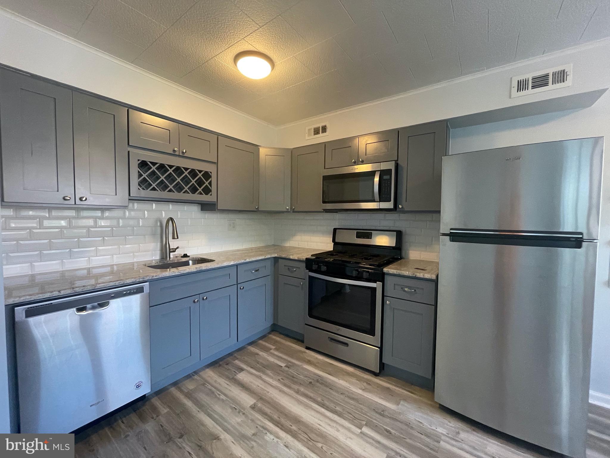 10831 Rayland Road Philadelphia, PA 19154 - Photo 4 of 15 New Kitchen