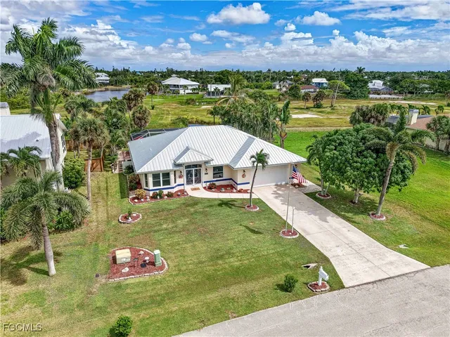 $465,000 | 14374 Tamarac Drive, Bokeelia, FL 33922