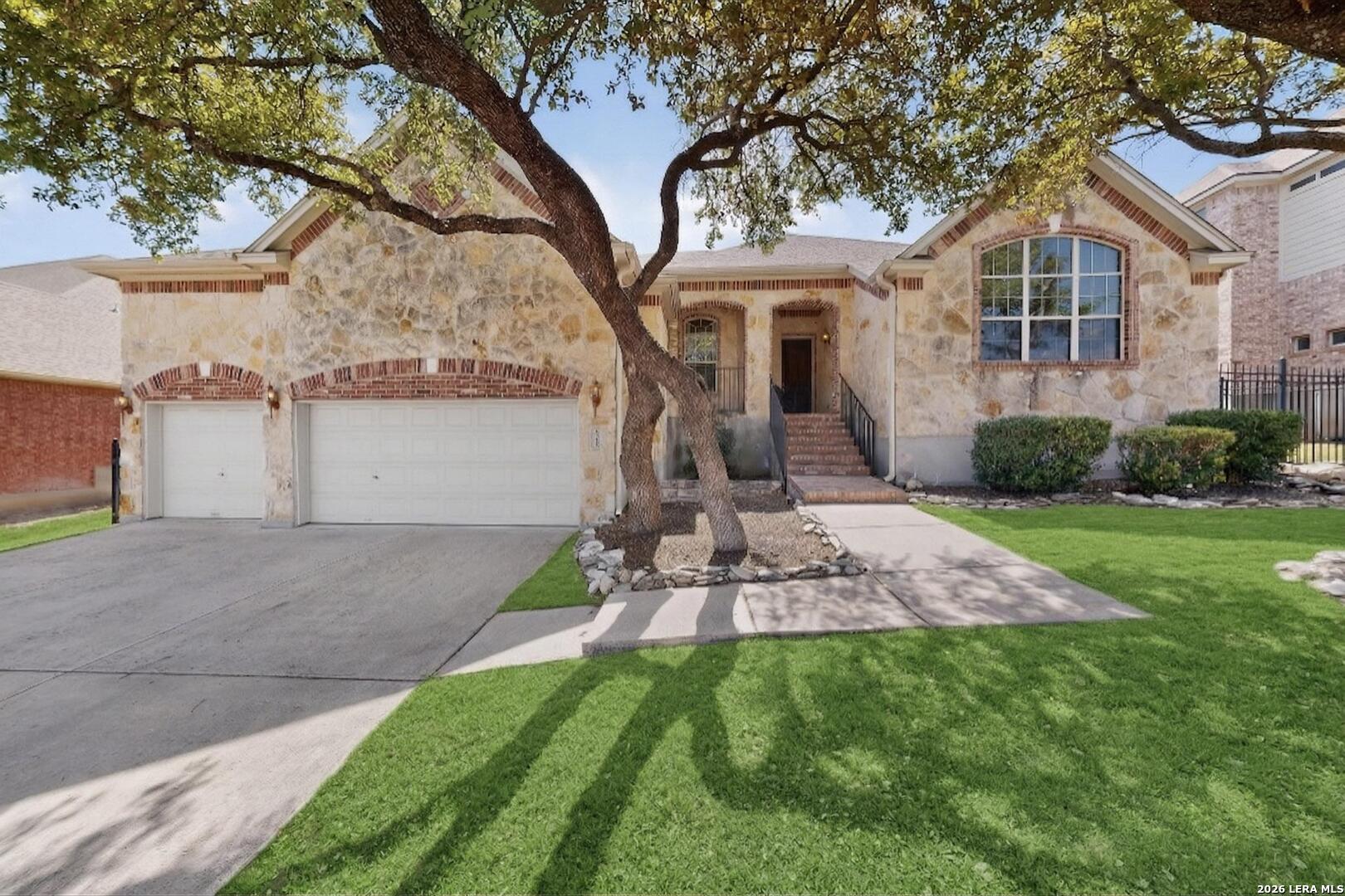 13135 Spring Run Helotes, TX 78023 - Photo 2 of 38