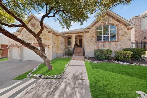 $600,000 | 13135 Spring Run, Helotes, TX 78023