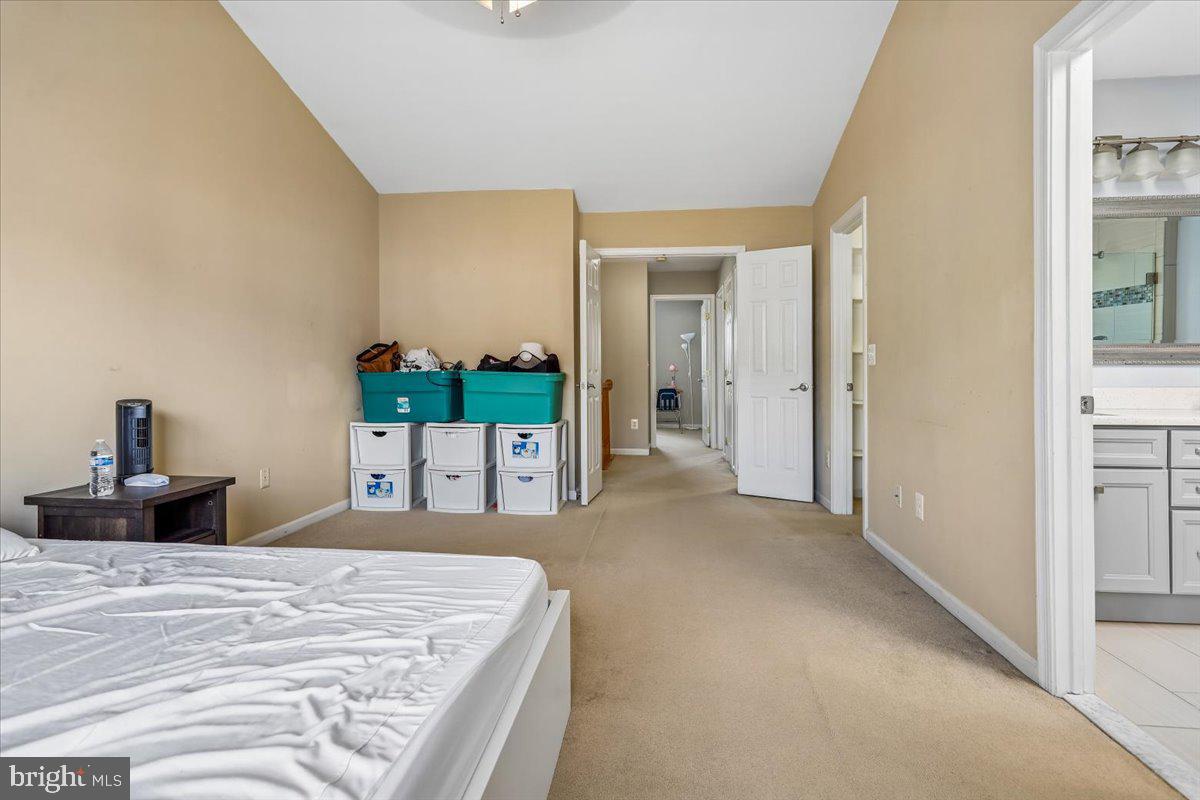9077 Slate Stone Loop Bristow, VA 20136 - Photo 8 of 49