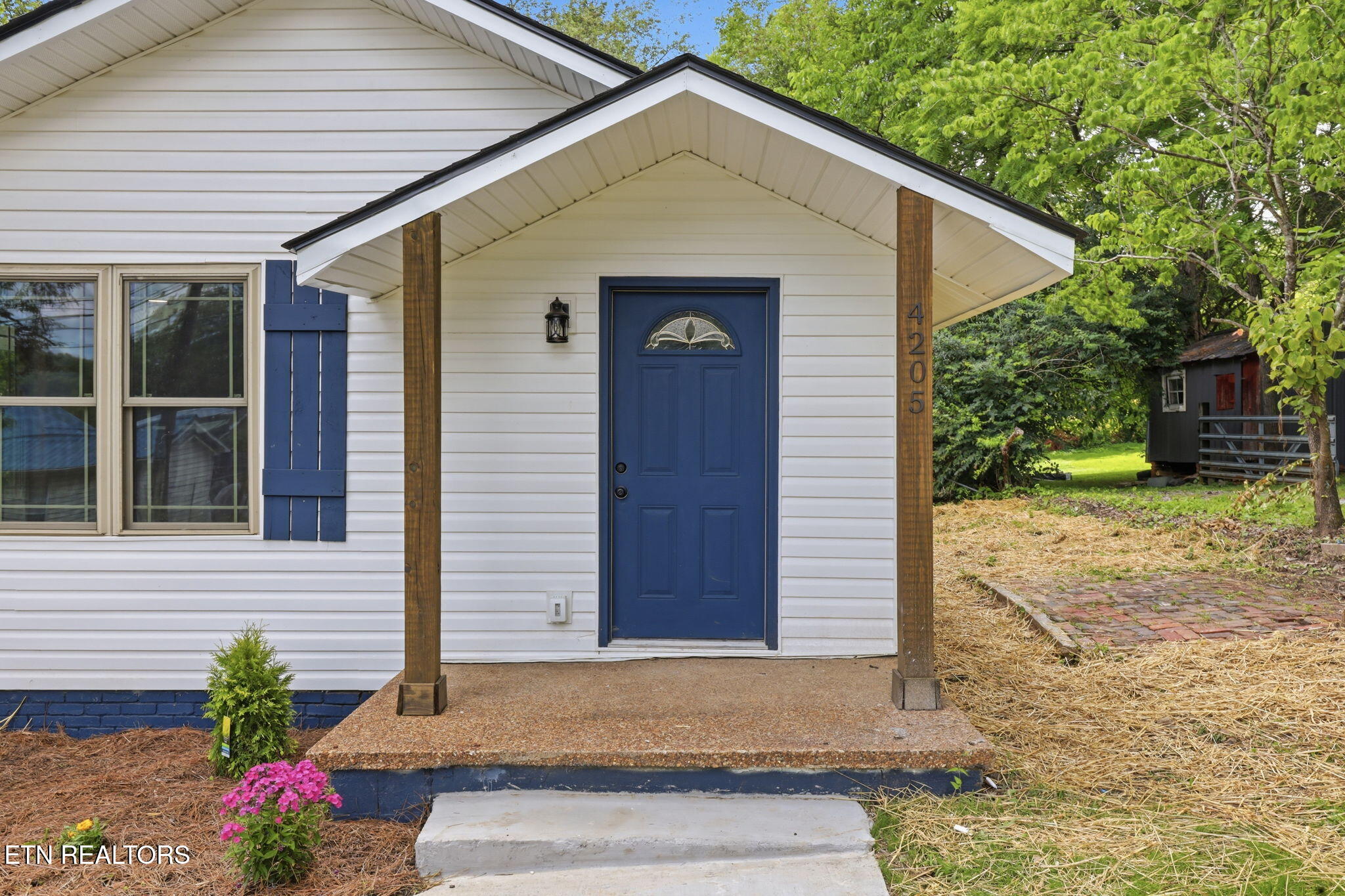 4205 Coster Road Knoxville, TN 37912 - Photo 26 of 37 26-web-or-mls-DZ3A8430