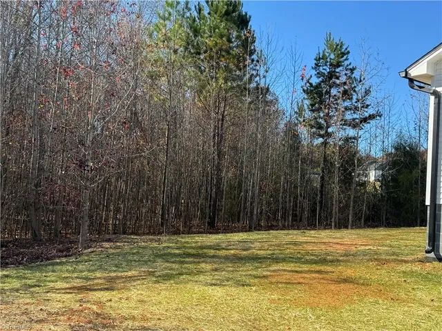 $199,000 | 208 Meadow Run Lane, Lexington, NC 27292