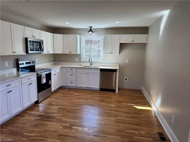 $199,000 | 208 Meadow Run Lane, Lexington, NC 27292