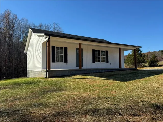 $199,000 | 208 Meadow Run Lane, Lexington, NC 27292