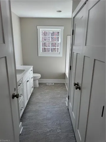 $199,000 | 208 Meadow Run Lane, Lexington, NC 27292