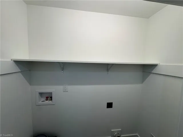 $199,000 | 208 Meadow Run Lane, Lexington, NC 27292