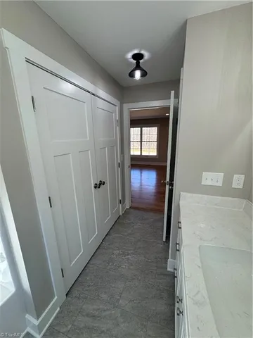 $199,000 | 208 Meadow Run Lane, Lexington, NC 27292