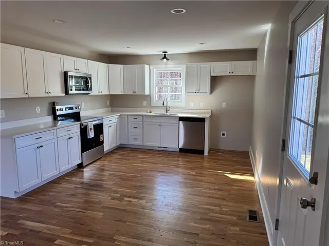 $199,000 | 208 Meadow Run Lane, Lexington, NC 27292