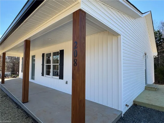 $199,000 | 208 Meadow Run Lane, Lexington, NC 27292