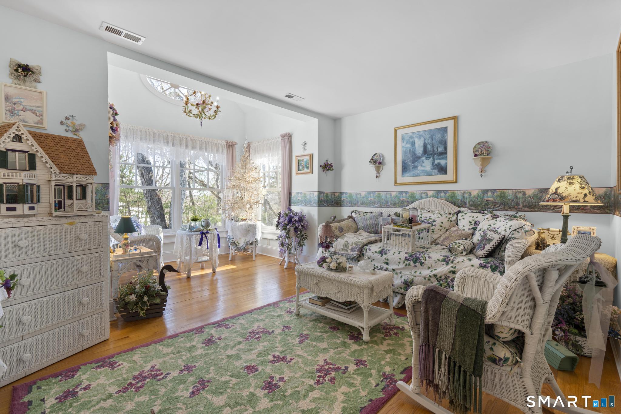 9 Perkins Road Woodbridge, CT 06525 - Photo 30 of 38