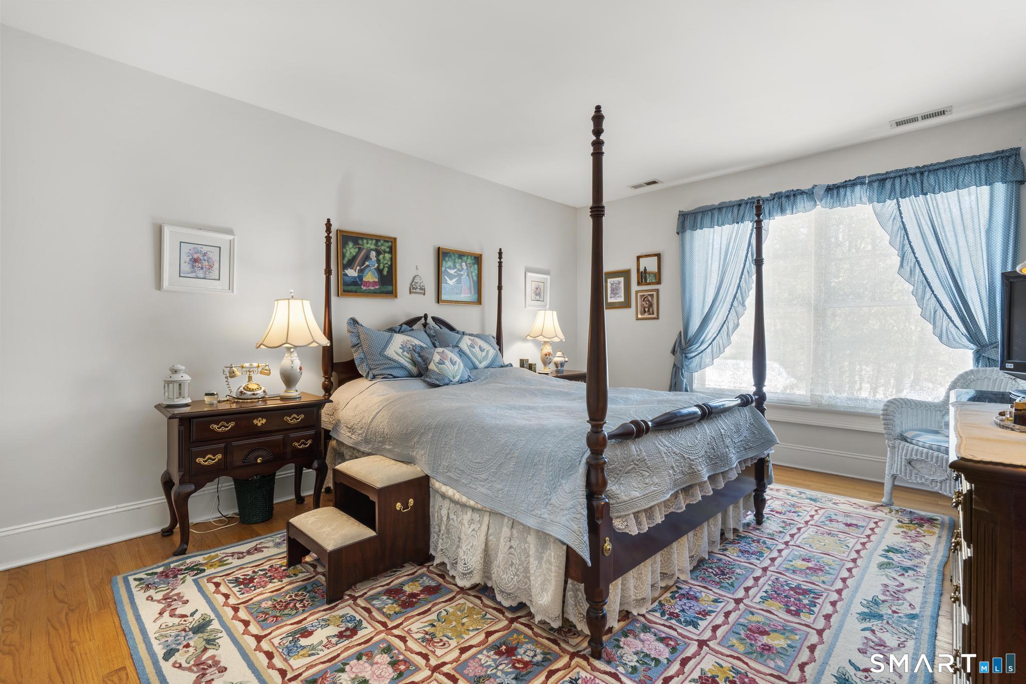 9 Perkins Road Woodbridge, CT 06525 - Photo 31 of 38