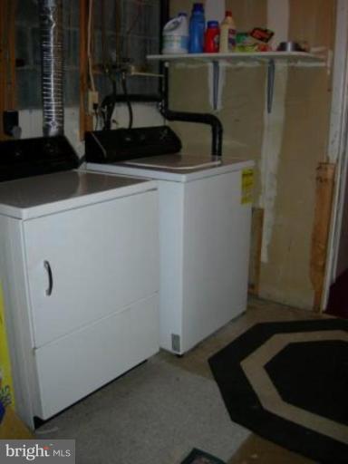 9137 Centerway Road Gaithersburg, MD 20879 - Photo 10 of 28 Laundry Area 1