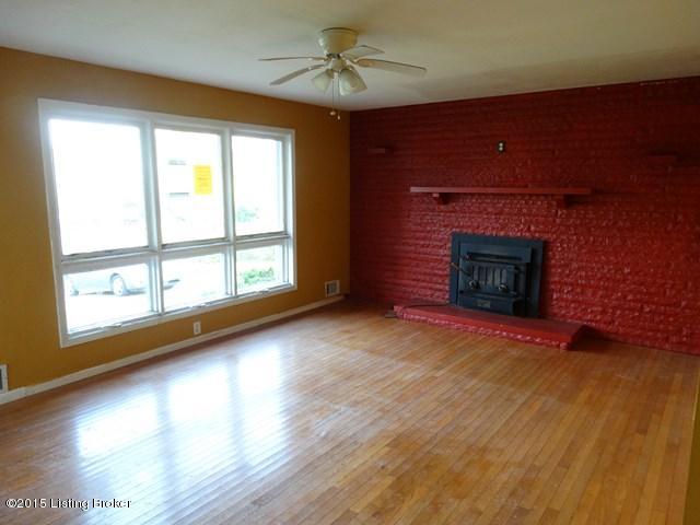 133 Kings Church Road Mount Washington, KY 40047 - Photo 2 of 17 Living room