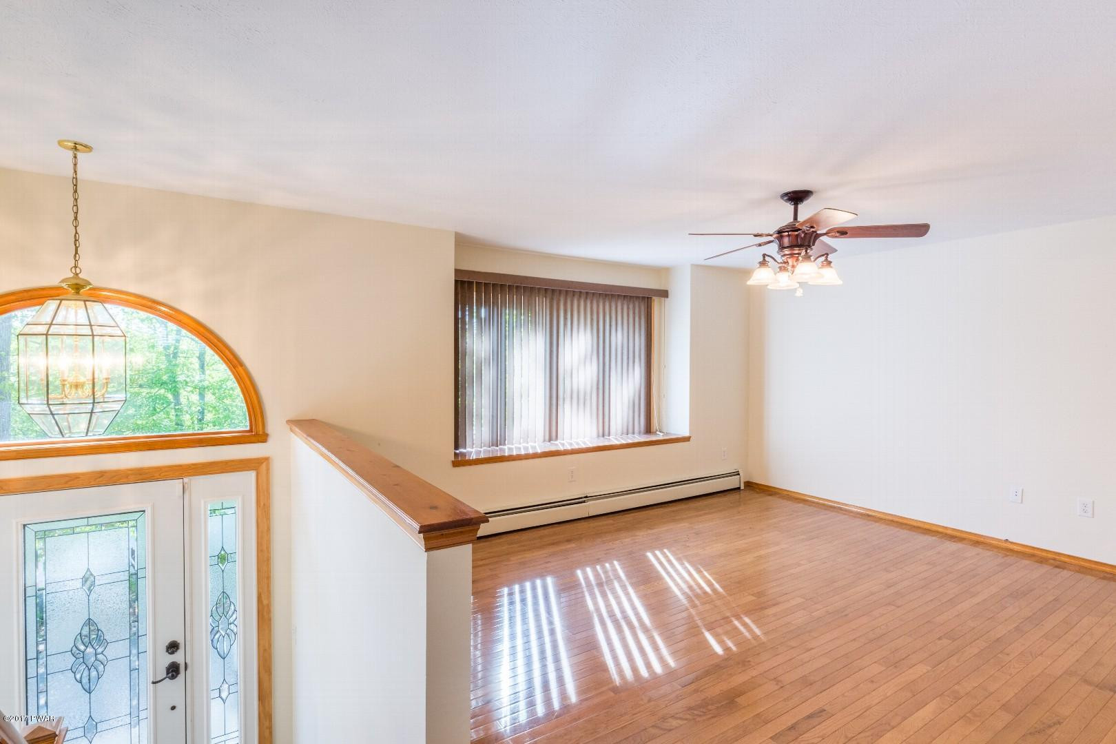 103 Price Street Bushkill, PA 18324 - Photo 11 of 21