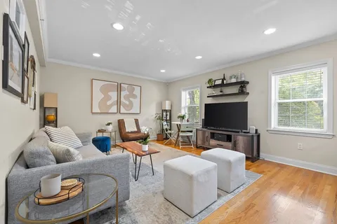 $589,000 | 27-29 Commonwealth Avenue, Unit 9, Newton, MA 02467