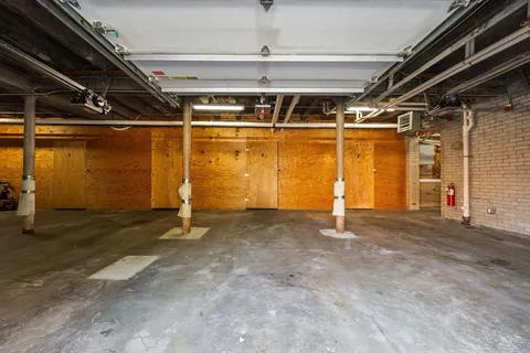 $589,000 | 27-29 Commonwealth Avenue, Unit 9, Newton, MA 02467