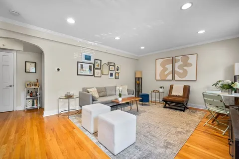 $589,000 | 27-29 Commonwealth Avenue, Unit 9, Newton, MA 02467
