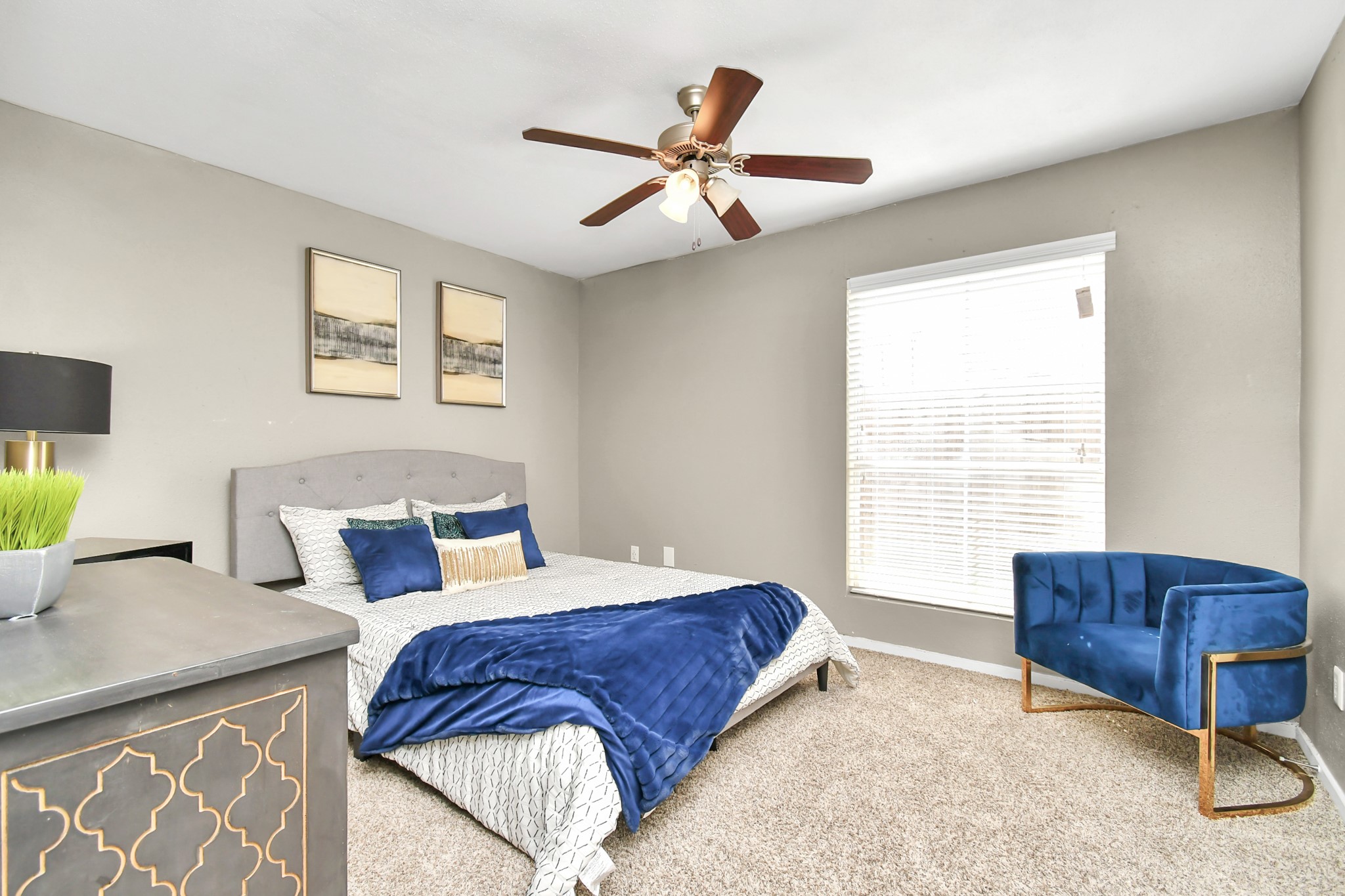 12211 Fondren Road, Unit 1112 Houston, TX 77035 - Photo 14 of 30 a bedroom with a bed and window