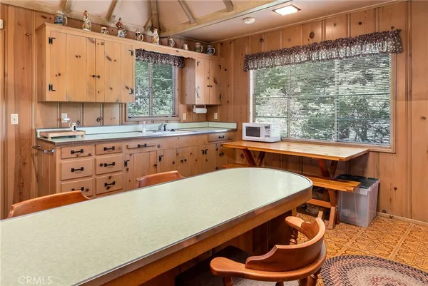$379,000 | 29059 Hook Creek Road, Cedar Glen, CA 92321