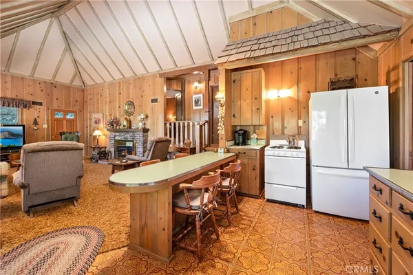 $379,000 | 29059 Hook Creek Road, Cedar Glen, CA 92321