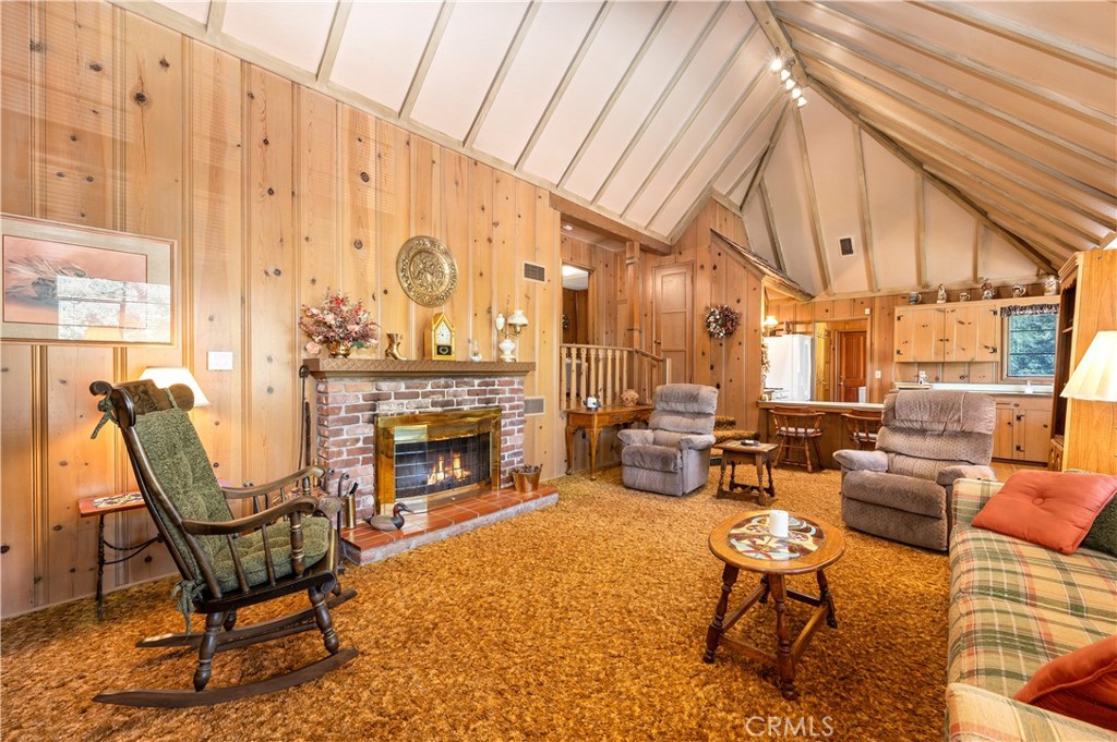 29059 Hook Creek Road Cedar Glen, CA 92321 - Photo 18 of 39