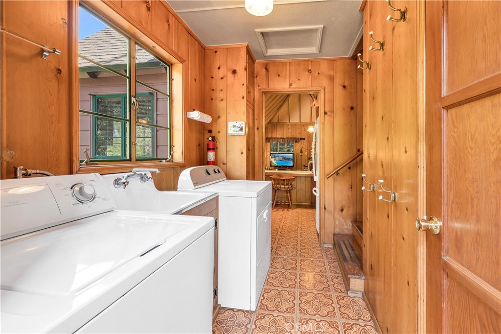 29059 Hook Creek Road Cedar Glen, CA 92321 - Photo 31 of 39