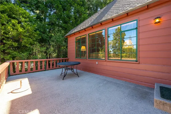 $379,000 | 29059 Hook Creek Road, Cedar Glen, CA 92321