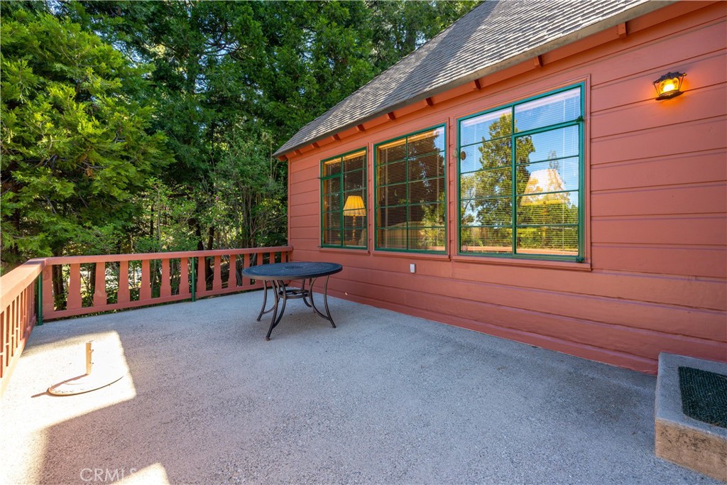 29059 Hook Creek Road Cedar Glen, CA 92321 - Photo 4 of 39