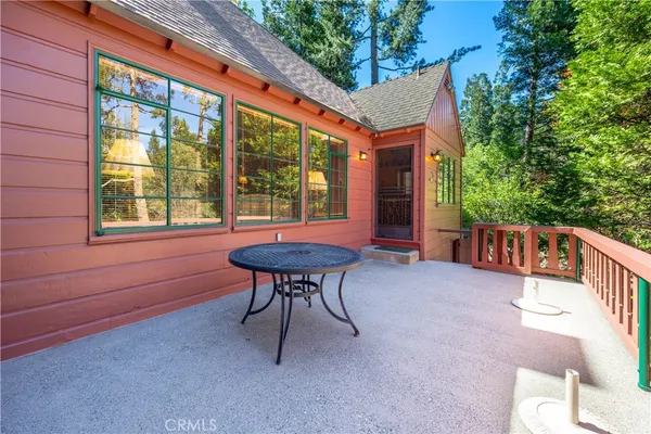 $379,000 | 29059 Hook Creek Road, Cedar Glen, CA 92321