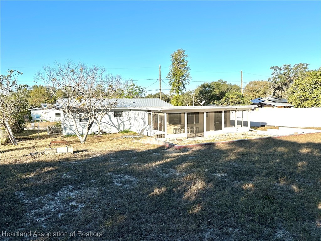 2110 Cleveland Road Sebring, FL 33870 - Photo 7 of 35