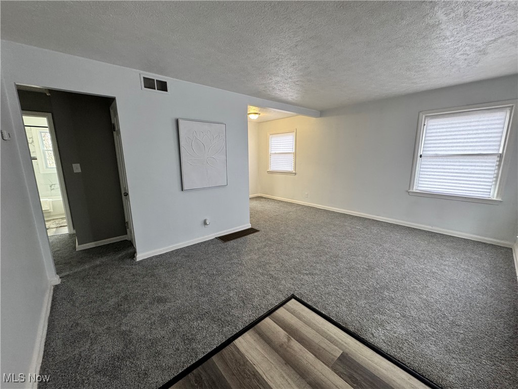 2020 Green Road Cleveland, OH 44121 - Photo 4 of 33 Gallery Image 4