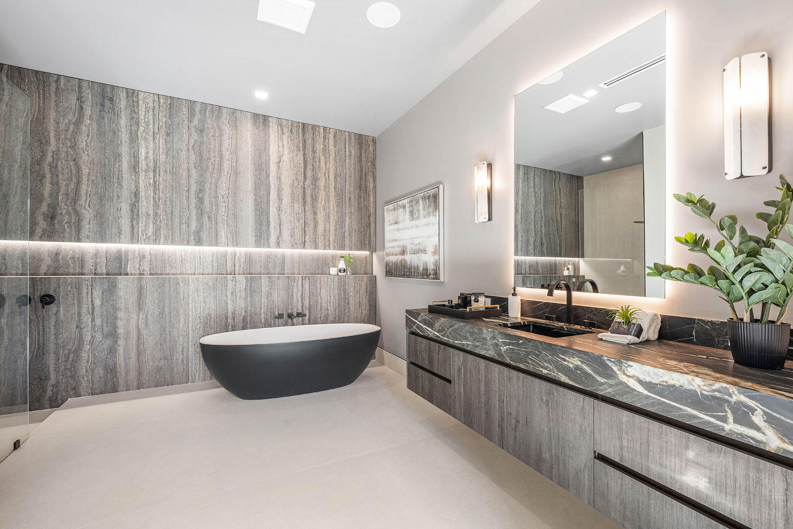 2240 Date Palm Road Boca Raton, FL 33432 - Photo 64 of 89 a living room with furniture and a potted plant