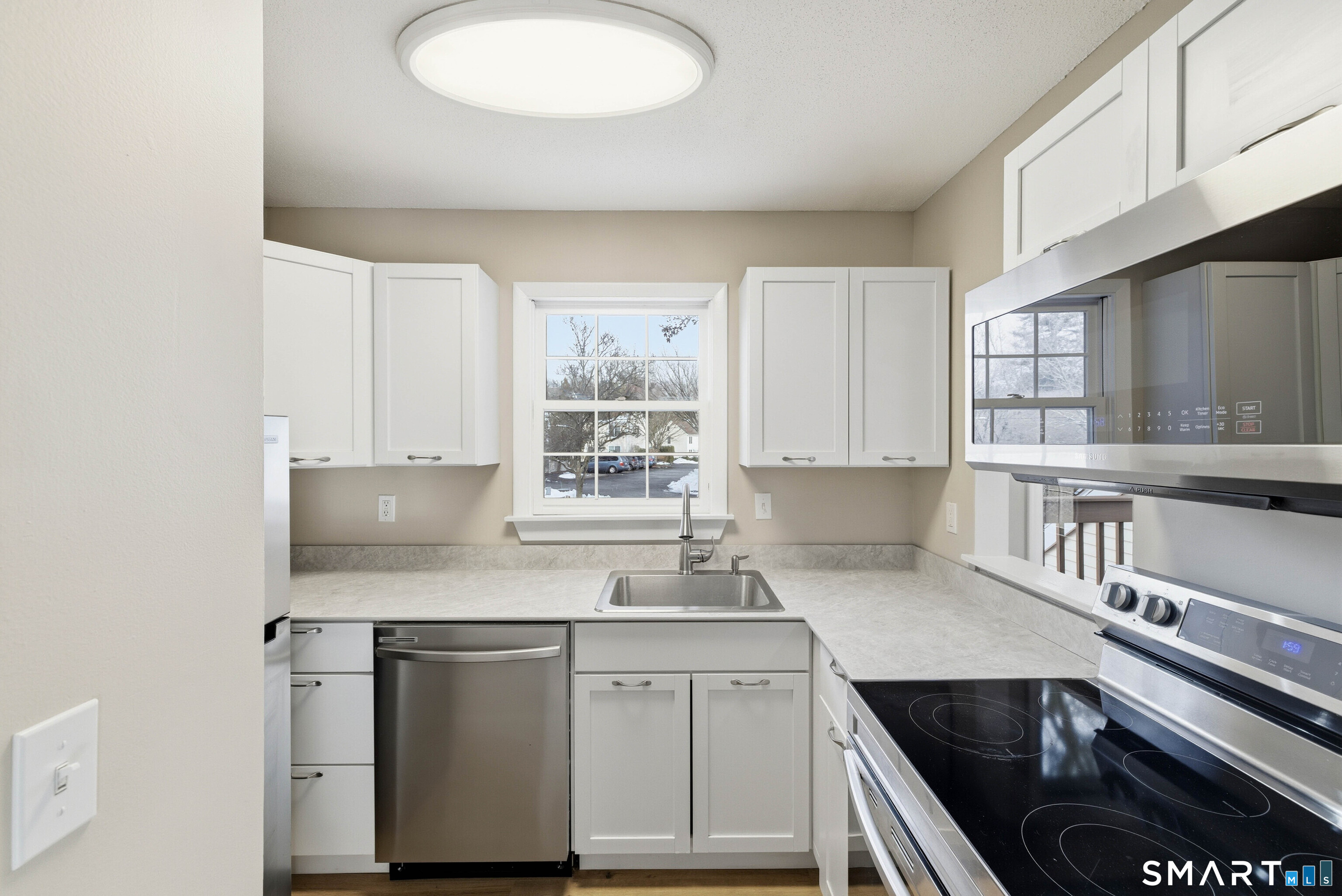 54 Rope Ferry Road, Unit C42 Waterford, CT 06385 - Photo 18 of 40