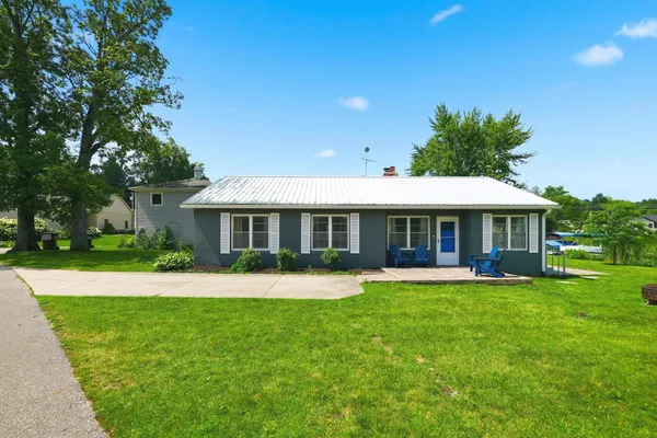 $579,000 | 300 Ln 195 Crooked Lake, Angola, IN 46703