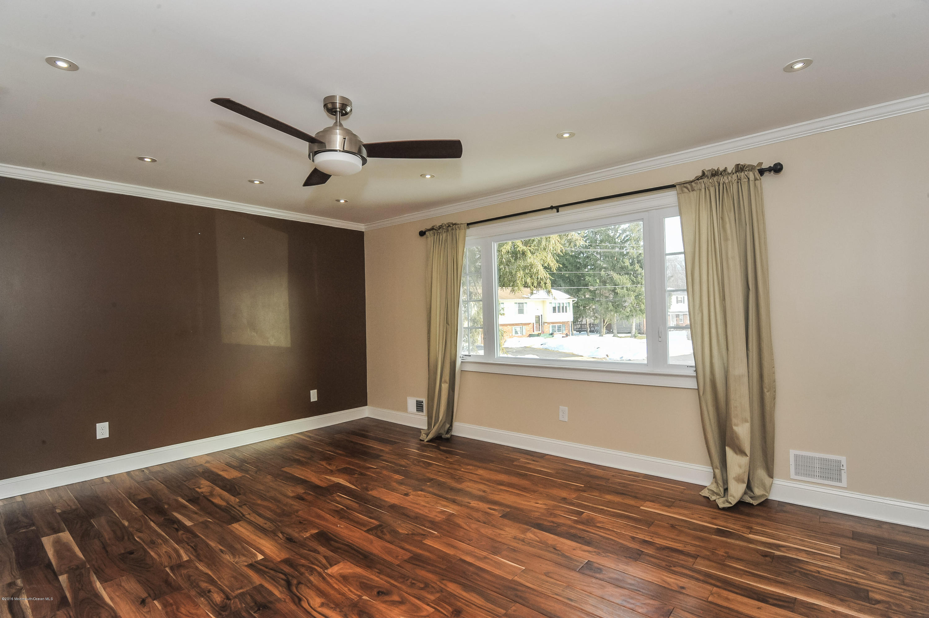 125 Newbury Road Howell, NJ 07731 - Photo 5 of 22 DSC_1093-5