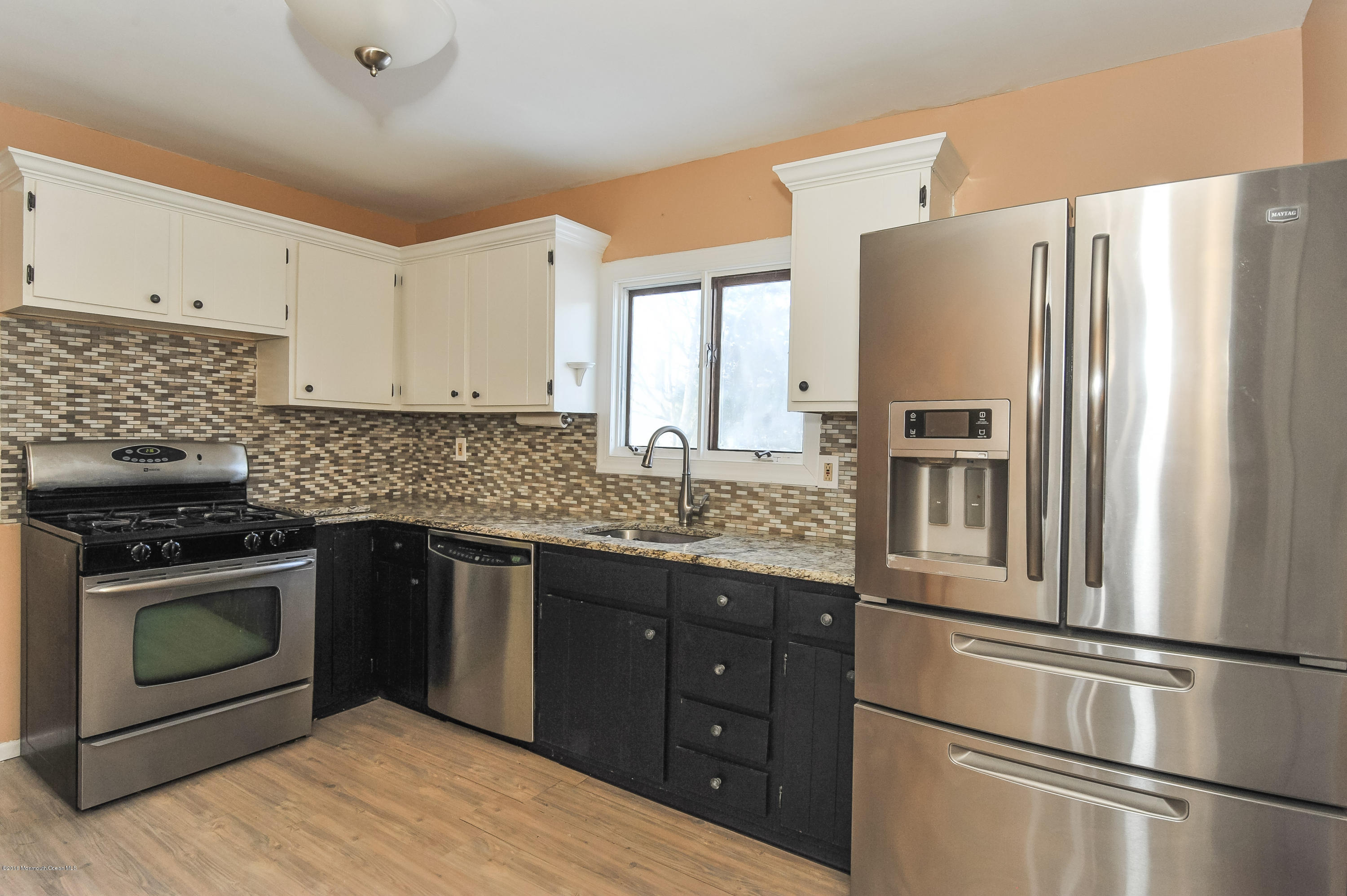 125 Newbury Road Howell, NJ 07731 - Photo 10 of 22 DSC_1152-62