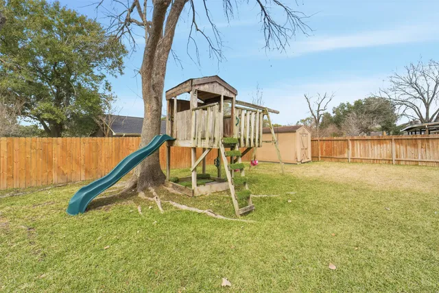$2,100 | 926 Comstock Springs Drive, Katy, TX 77450