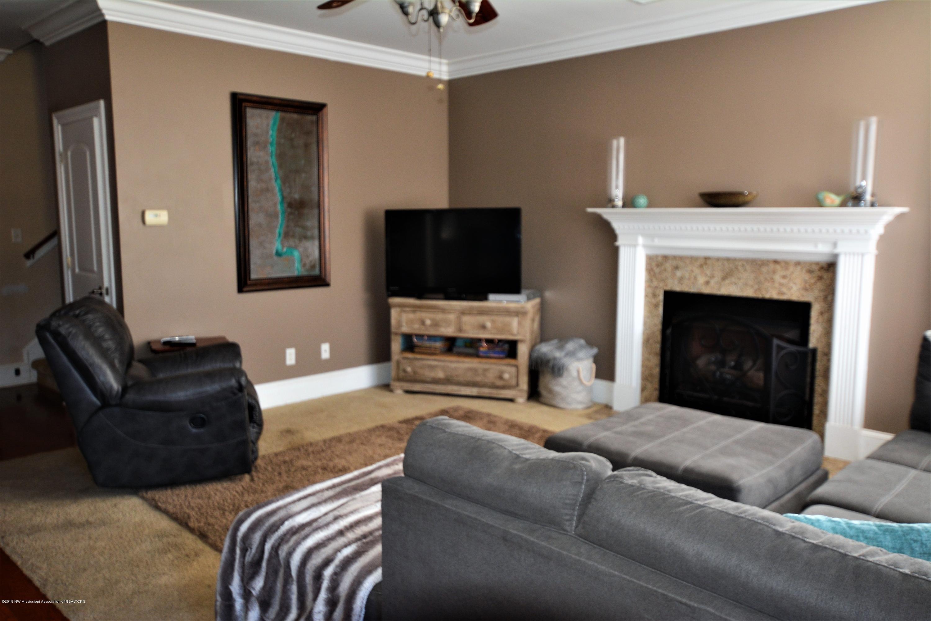 3368 Scott Road Hernando, MS 38632 - Photo 4 of 22 Family Room