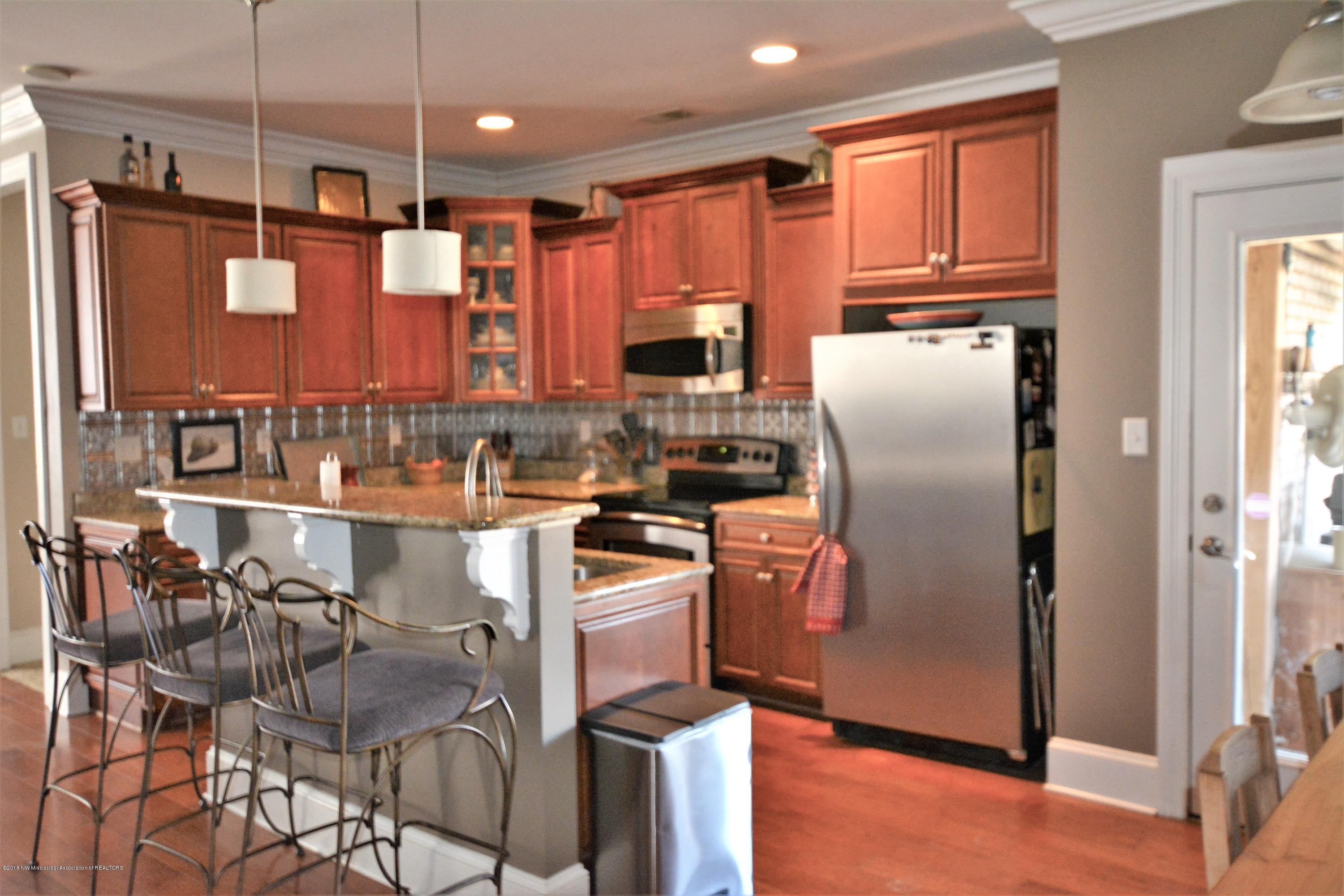 3368 Scott Road Hernando, MS 38632 - Photo 9 of 22 Kitchen