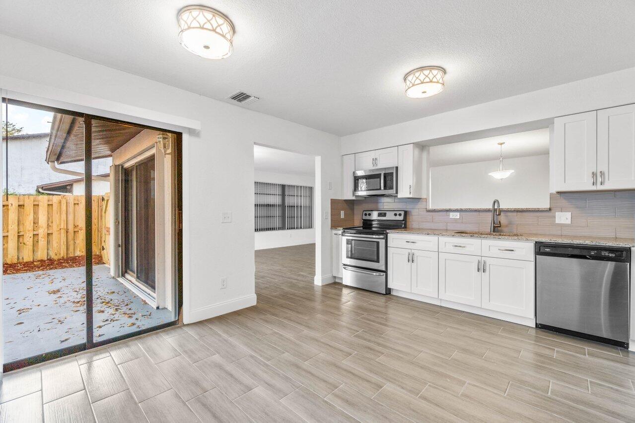 010-2030ColonialRoad-B6-FortPierce-FL-34