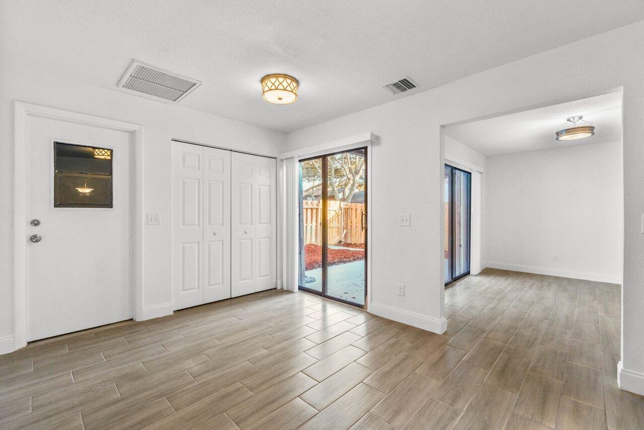 011-2030ColonialRoad-B6-FortPierce-FL-34