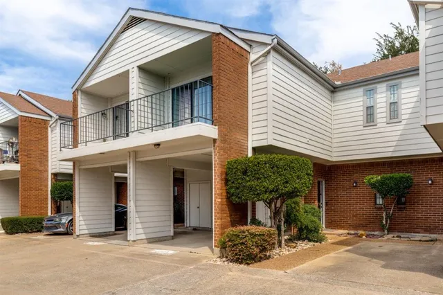 $218,500 | 5100 Verde Valley Lane, Unit 120, Dallas, TX 75254