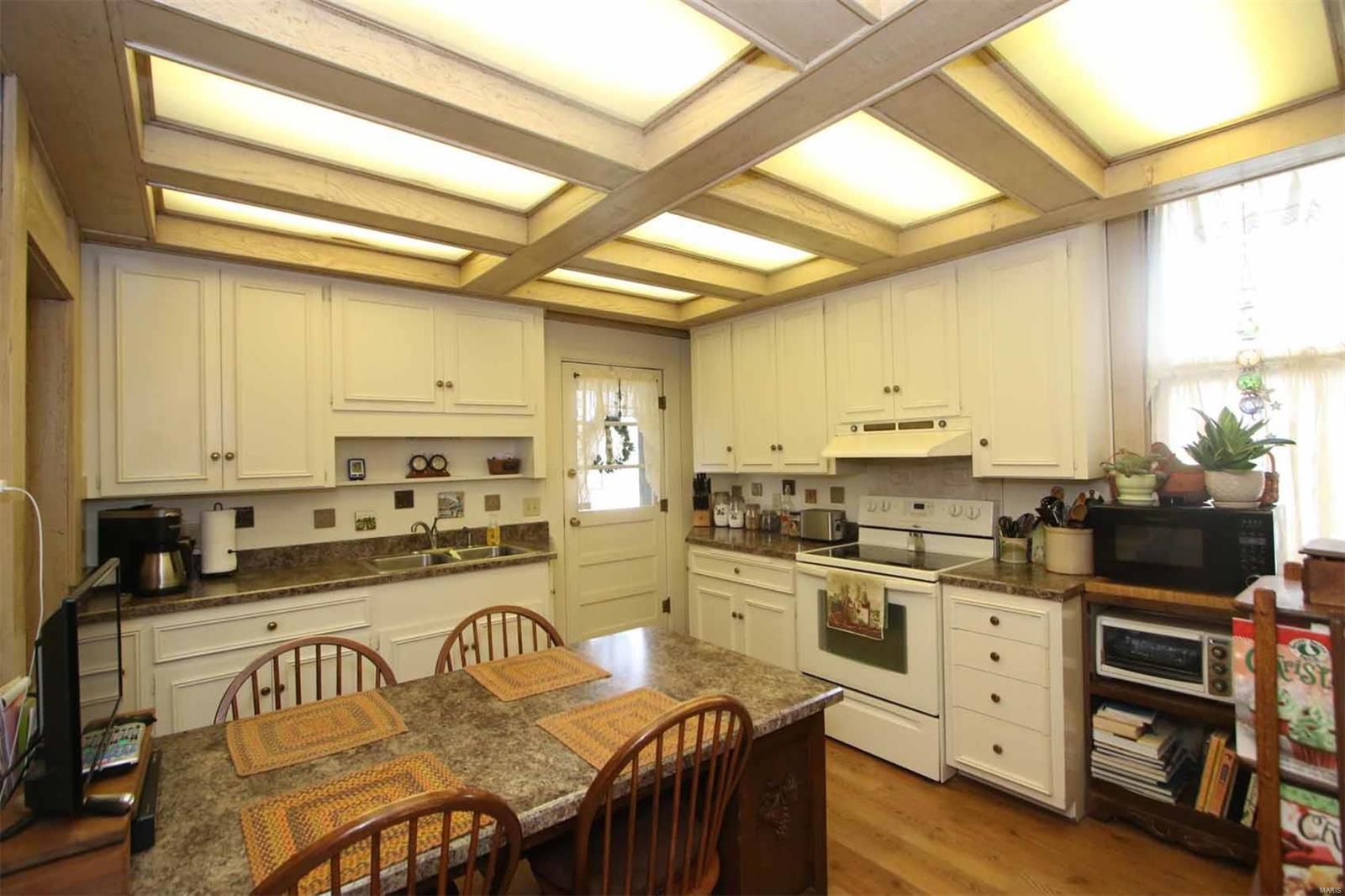 1110 State Street Alton, IL 62002 - Photo 17 of 24 Gallery Image 17