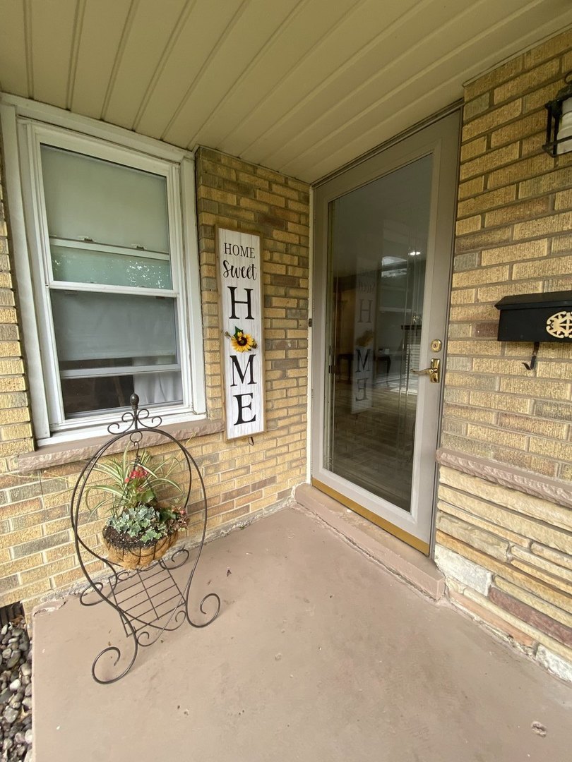 5831 109th Place Chicago Ridge, IL 60415 - Photo 15 of 19