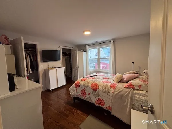 $3,000 | 203 Benham Avenue, Bridgeport, CT 06605