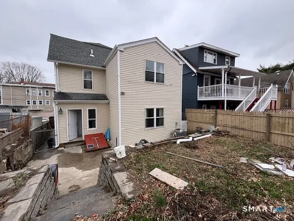 $3,000 | 203 Benham Avenue, Bridgeport, CT 06605