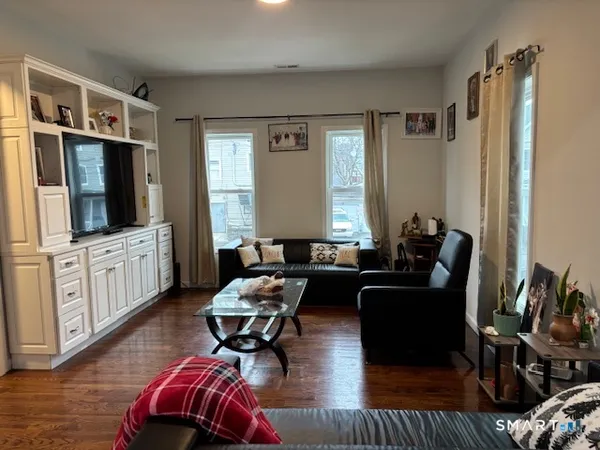 $3,000 | 203 Benham Avenue, Bridgeport, CT 06605