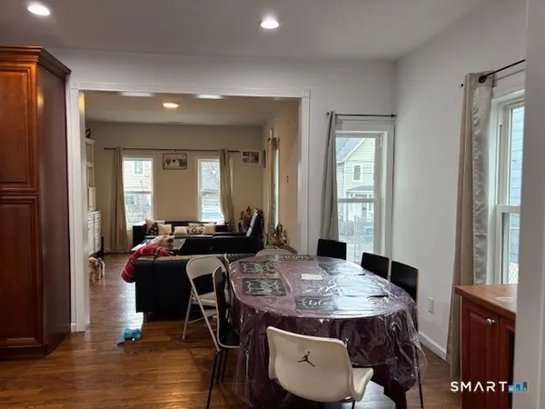 $3,000 | 203 Benham Avenue, Bridgeport, CT 06605