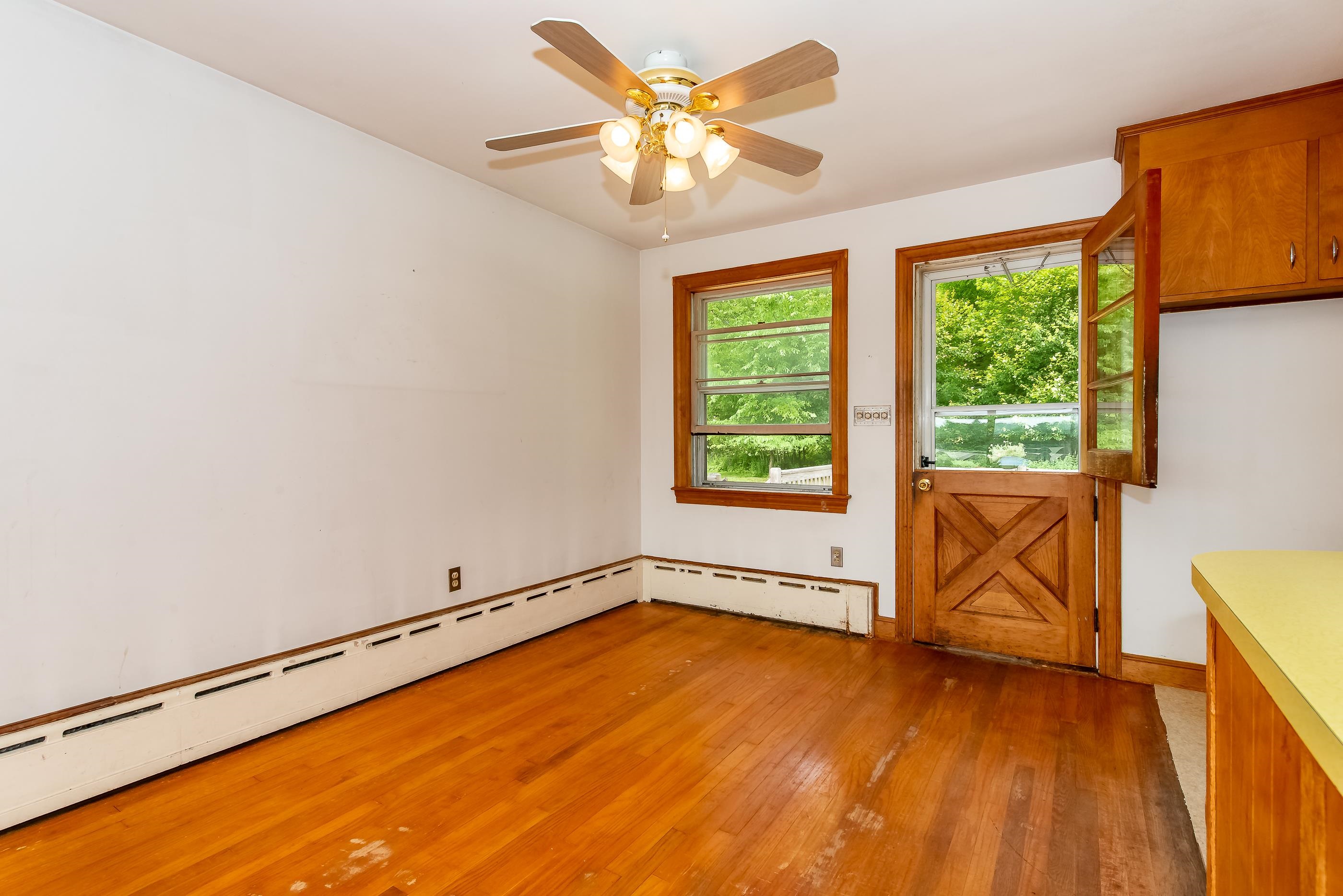 126 Dover Point Road Dover, NH 03820 - Photo 8 of 31